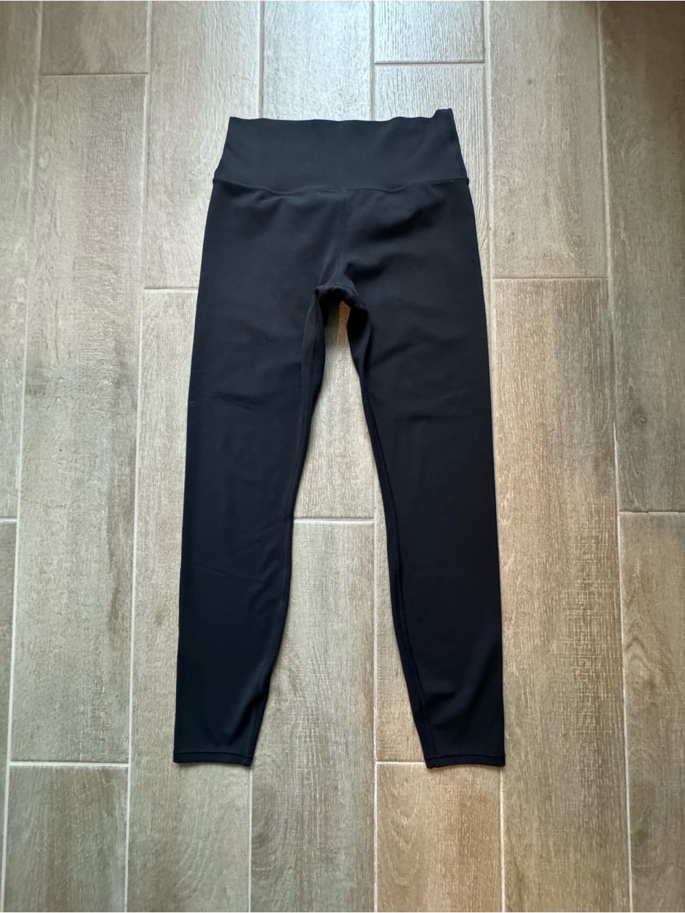 Vuori AllTheFeels™ Collection Leggings Size Small Black - Picture 3 of 5